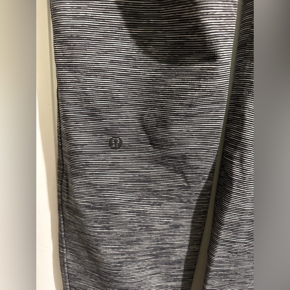 Lululemon On The Fly Pant size 2 - Picture 8 of 13